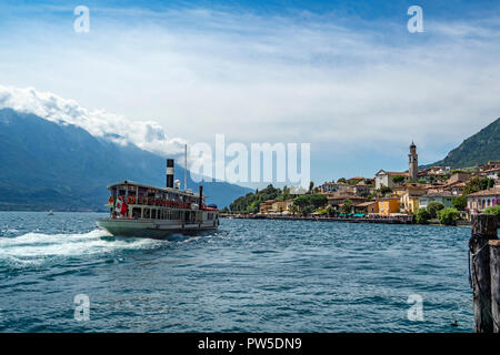 Limone sur Garda Lago di Garda, provincia di Brescia, Italia Foto Stock