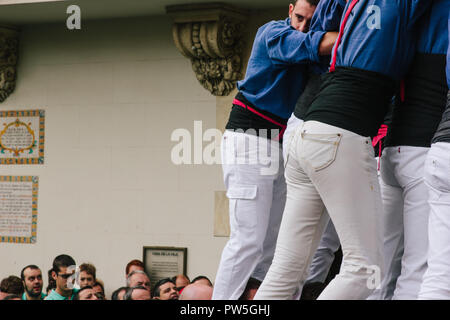 Castellers, umano tradizionale, Torre di Vilafranca del Penedès, Catalogna, Spagna, 2014 Foto Stock