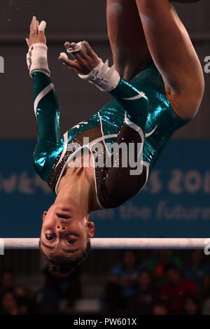 12 ottobre 2018, Argentina Buenos Aires: Lisa Zimmermann dalla Germania in azione alle finali di apparecchiatura la ginnastica all'Olympic Giochi della Gioventù. Foto: Gustavo Ortiz/dpa Foto Stock