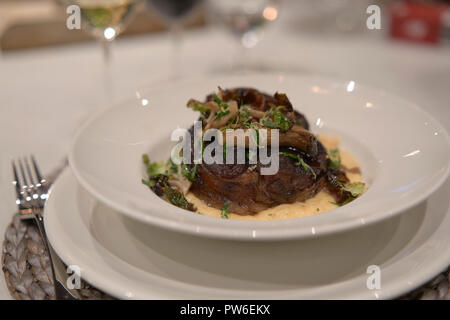 Ossobuco piatto pronto da mangiare Foto Stock