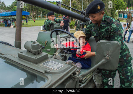 Chiang Rai, Tailandia - 13 Gennaio 2018 : bambini giorno 2018 al 37 th nella regione militare esercito Camp, Mengrai Fort. Foto Stock