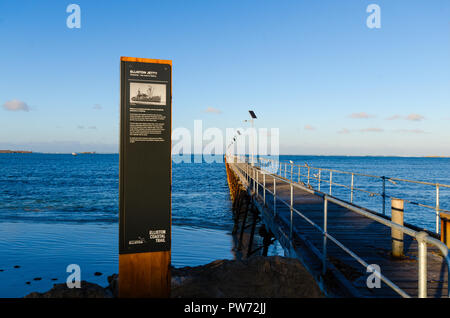 La storica Elliston Jetty, Elliston Sud Australia Foto Stock