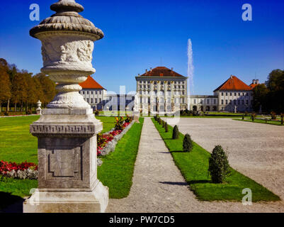 DE - Baviera: Il Palazzo di Nymphenburg a Monaco di Baviera (HDR-immagine) Foto Stock