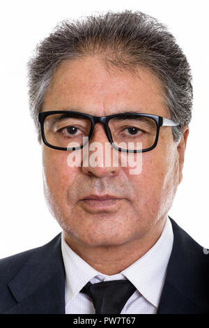 Faccia di senior imprenditore persiano indossando occhiali da vista Foto Stock