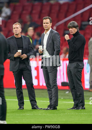 Amsterdam, Paesi Bassi. 13 ottobre 2018Netherlands-Germany , Soccer, Amsterdam, Ottobre 13, 2018 DFB headcoach Joachim Jogi LOEW, LÖW,Oliver BIERHOFF, Manager, Teammanager DFB, Andreas KOEPKE , goalkeeper coach DFB, prima della partita Olanda - Germania Nazioni Football League, stagione 2018/2019, Amsterdam, Paesi Bassi, 13 ottobre 2018. © Peter Schatz / Alamy Live News Credito: Peter Schatz/Alamy Live News Foto Stock