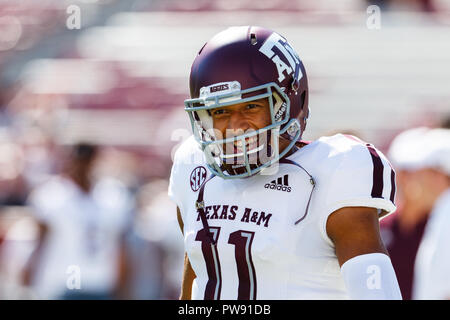 La Columbia, SC, Stati Uniti d'America. Xiii oct, 2018. Texas A&M Aggies quarterback Kellen Mond (11) prima della NCAA match tra il Texas A&M Aggies e il South Carolina Gamecocks a Williams-Brice Stadium in Columbia, SC. (Scott Kinser/Cal Sport Media) Credito: csm/Alamy Live News Foto Stock