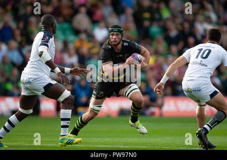 Northampton, Regno Unito. 13 ottobre 2018. Dominic Barrow di Northampton Santi durante la European Rugby Challenge Cup match tra Northampton santi e ASM Clermont Auvergne. Andrew Taylor/Alamy Live News Foto Stock