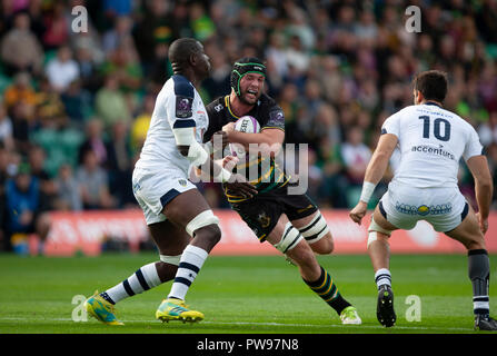 Northampton, Regno Unito. 13 ottobre 2018. Dominic Barrow di Northampton Santi durante la European Rugby Challenge Cup match tra Northampton santi e ASM Clermont Auvergne. Andrew Taylor/Alamy Live News Foto Stock