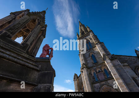 Falkland chiesa parrocchiale, Bruce Fontana, Falkland, Fife, colline di Lomond Scozia, Regno Unito Foto Stock