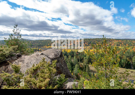 Escursionismo La Eagle Nest Lookout Trail nel Calabogie Ontario Foto Stock