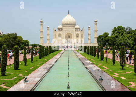 Taj Mahal di Agra, India - uno del mondo dell'UNESCO siti heriatge Foto Stock