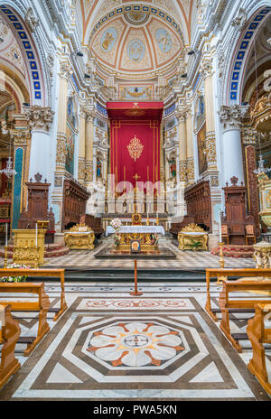 Vista interna nella cattedrale di San Pietro (San Pietro) in Modica. La Sicilia Il sud dell'Italia. Foto Stock