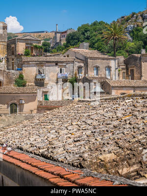 Vista panoramica a Modica, famosa cittadina barocca in Sicilia Il sud dell'Italia. Foto Stock