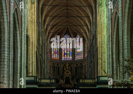 Gent Belgio - aprile 15 : l'interno altare della St.Nikolas in Gand, Belgio, Europa Foto Stock