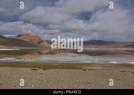 Solitudine; Tso Kar Lago, Ladakh, India Foto Stock