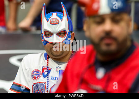 Houston, TX, Stati Uniti d'America. Xiv oct, 2018. A Buffalo Bills ventola durante il quarto trimestre del gioco contro Houston Texans al NRG Stadium di Houston, TX. John Glaser/CSM/Alamy Live News Foto Stock