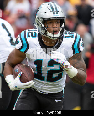 Carolina Panthers wide receiver DJ Moore (12) porta la palla nel quarto trimestre contro Washington Redskins a FedEx in campo Landover, Maryland il mese di ottobre, 2018. Il Redskins ha vinto il gioco 23 - 17. Credito: Ron Sachs/CNP | Utilizzo di credito in tutto il mondo: dpa picture alliance/Alamy Live News Foto Stock