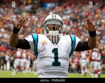 Landover, Maryland, Stati Uniti d'America. Xiv oct, 2018. Carolina Panthers quarterback Cam Newton (1) celebra dopo un due-conversione punti nel quarto trimestre contro Washington Redskins a FedEx in campo Landover, Maryland il mese di ottobre, 2018. Il Redskins ha vinto il gioco 23 - 17. Credito: Ron Sachs/CNP /MediaPunch Credito: MediaPunch Inc/Alamy Live News Foto Stock