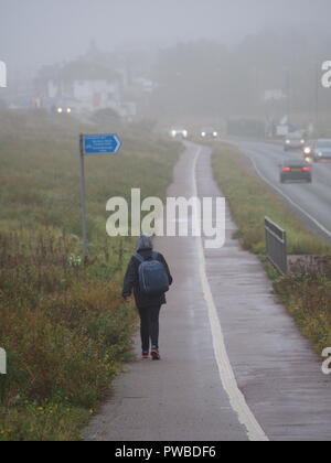 Sheerness, Kent, Regno Unito. 15 ottobre, 2018. Regno Unito: Meteo una nebbiosa lunedì mattina a Sheerness, Kent. Credito: James Bell/Alamy Live News Foto Stock