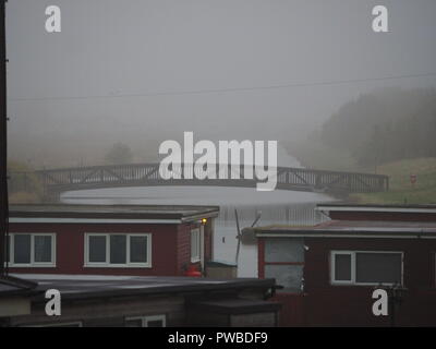 Sheerness, Kent, Regno Unito. 15 ottobre, 2018. Regno Unito: Meteo una nebbiosa lunedì mattina a Sheerness, Kent. Credito: James Bell/Alamy Live News Foto Stock