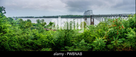 In acciaio originale ponte sul fiume Mississippi, Chester, Illinois Foto Stock