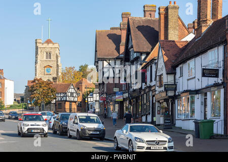 High Street, Pinner, London Borough di Harrow, Greater London, England, Regno Unito Foto Stock