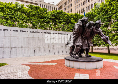 New York Stato caduto vigili del fuoco Memorial governatore Nelson Rockefeller A. Empire State Plaza   Albany, New York, Stati Uniti d'America Foto Stock