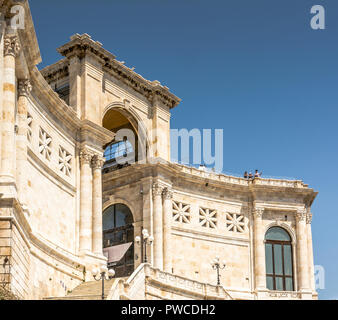 Bastione Saint Remy è un maestoso edificio risalente ai primi anni del XX secolo sorge nel centro storico di Cagliari, uno dei simboli di Sardiniaâ€™s Foto Stock