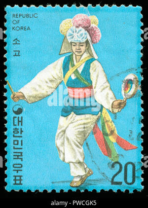 Con timbro postale timbro dalla Corea del Sud per la musica Folk serie emesse nel 1975 Foto Stock