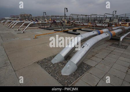 La separazione di gas station di PAO Gazprom fabbrica in Astrakhan, Russia. Foto Stock