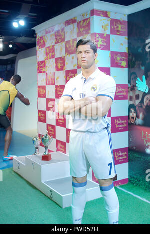 Cera figura portoghese del giocatore di calcio professionista Cristiano Ronaldo presso il museo di Madame Tussauds, Delhi Foto Stock