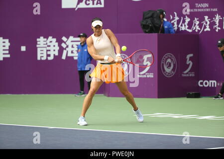 Tianjin, Tianjin, Cina. 15 ottobre, 2018. Tianjin, Cina-tennis francese player Caroline Garcia sconfigge Su-Wei Hsieh 2-0 a 2018 WTA Tianjin aperto in nord ChinaÃ¢â'¬â"¢s Tianjin. Credito: SIPA Asia/ZUMA filo/Alamy Live News Foto Stock