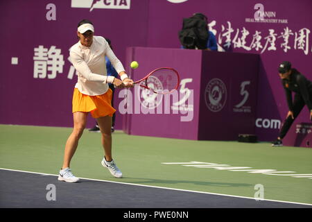 Tianjin, Tianjin, Cina. 15 ottobre, 2018. Tianjin, Cina-tennis francese player Caroline Garcia sconfigge Su-Wei Hsieh 2-0 a 2018 WTA Tianjin aperto in nord ChinaÃ¢â'¬â"¢s Tianjin. Credito: SIPA Asia/ZUMA filo/Alamy Live News Foto Stock