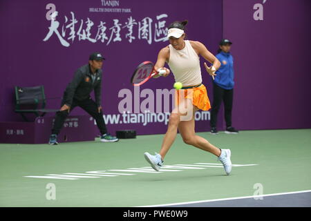 Tianjin, Tianjin, Cina. 15 ottobre, 2018. Tianjin, Cina-tennis francese player Caroline Garcia sconfigge Su-Wei Hsieh 2-0 a 2018 WTA Tianjin aperto in nord ChinaÃ¢â'¬â"¢s Tianjin. Credito: SIPA Asia/ZUMA filo/Alamy Live News Foto Stock