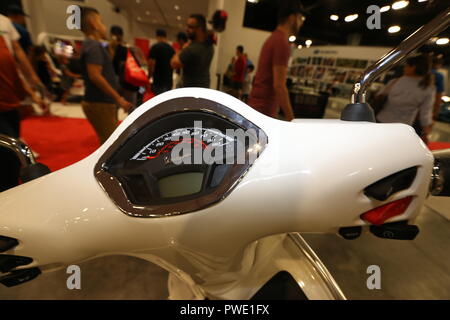 Miami Beach, FL, Stati Uniti d'America. Xiii oct, 2018. Miami International Auto Show al Miami Beach Convention Center in ottobre 13, 2018 a Miami Beach, in Florida. Persone: atmosfera Credito: Hoo Me.Com/Media punzone/Alamy Live News Foto Stock