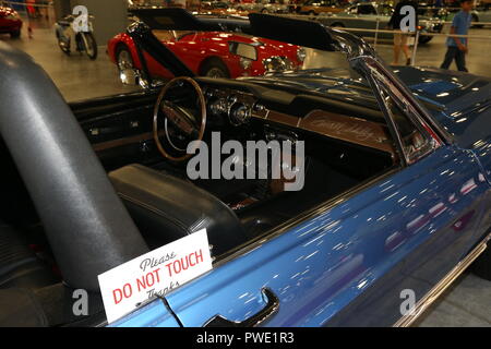 Miami Beach, FL, Stati Uniti d'America. Xiii oct, 2018. Miami International Auto Show al Miami Beach Convention Center in ottobre 13, 2018 a Miami Beach, in Florida. Persone: atmosfera Credito: Hoo Me.Com/Media punzone/Alamy Live News Foto Stock