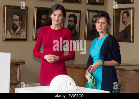 Roma, Italia. 16 ottobre, 2018. Foto di Fabrizio Corradetti/LaPresse 16 ottobre 2018 Roma , Italia Italiano Visita della Regina Letizia all' Accademia di Spagna a Roma nella foto: Regina Letizia Foto Fabrizio Corradetti/LaPresse 16 Ottobre, 2018 Roma, Italia Politica visita della Regina Letizia per l'Accademia di Spagna a Roma nella foto: Regina Letizia Credito: CORDON PREMERE/Alamy Live News Foto Stock