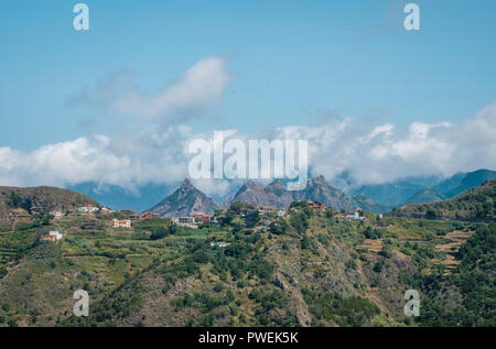 Villaggio di montagna , montagne di Anaga, Tenerife, Spagna Foto Stock