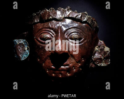 Perù Lambayeque - Museo Tumbas Reales de Sipán - una maschera Foto Stock