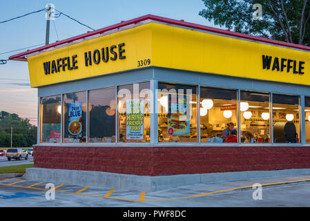 Waffle House Restaurant nella metropolitana di Atlanta, Georgia. (USA) Foto Stock