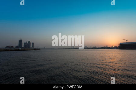 Tramonto a Dubai City View, Emirati Arabi Uniti Foto Stock
