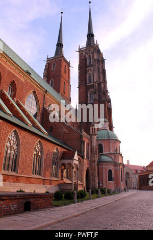 Cattedrale di San Giovanni Battista in Ostrow Tumski distretto di Wroclaw, Polonia Foto Stock