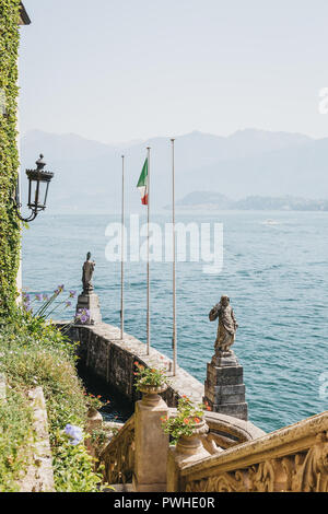 Lenno, Italia - Luglio 08, 2017: Veduta di Villa del Balbianello, il lago di Como. La Villa fu utilizzato come impostazione per diversi film degni di nota, tra cui Star Wars: Foto Stock