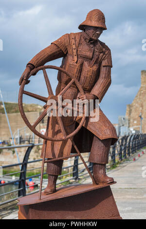 Il Nocchiero Seaham Harbour RNLI Memorial Sculpture Foto Stock
