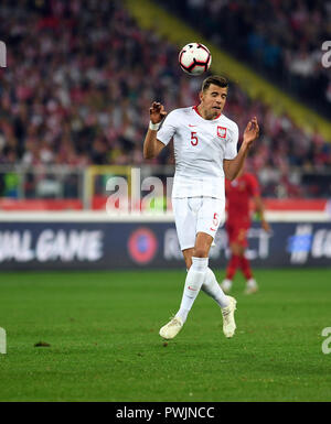 CHORZOW, Polonia - 11 ottobre 2018: LA UEFA Nazioni League in Polonia e in Portogallo o/p: Jan Bednarek (Polonia) Foto Stock