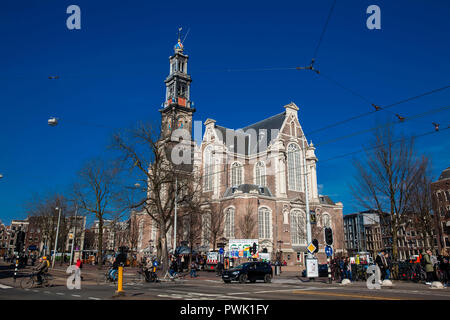 Protestante olandese Chiesa occidentale situato nel vecchio quartiere centrale di Amsterdam Foto Stock