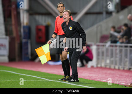 Tynecastle Park, Edinburgh, Regno Unito. Xvi oct, 2018. La UEFA U21 Campionati Europei di calcio, qualifica, Scozia contro Inghilterra e Scozia sotto 21 coach Scot Gemmill Credito: Azione Sport Plus/Alamy Live News Foto Stock