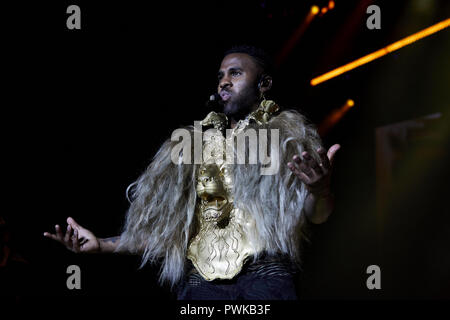 Madrid, Spagna. Xvi oct, 2018. Jason Derulo compie durante il suo concerto di musica centro WiZink in Madrid. Credito: Legan P. macis/SOPA Immagini/ZUMA filo/Alamy Live News Foto Stock