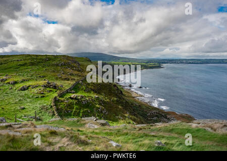 Il paesaggio intorno a Fair trail head. Una delle famose attrazione nel paese di antrim vicino a Ballycastle, Irlanda del Nord, Regno Unito Foto Stock