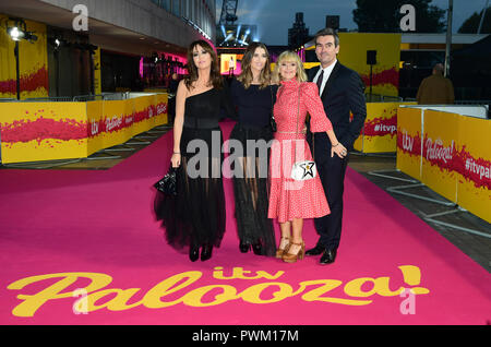 (Da sinistra a destra) Sheree Murphy, Charly Webb, Zoe Henry e Jeff Hordley frequentando il ITV Palooza tenutosi presso la Royal Festival Hall, Southbank Centre di Londra. Foto Stock